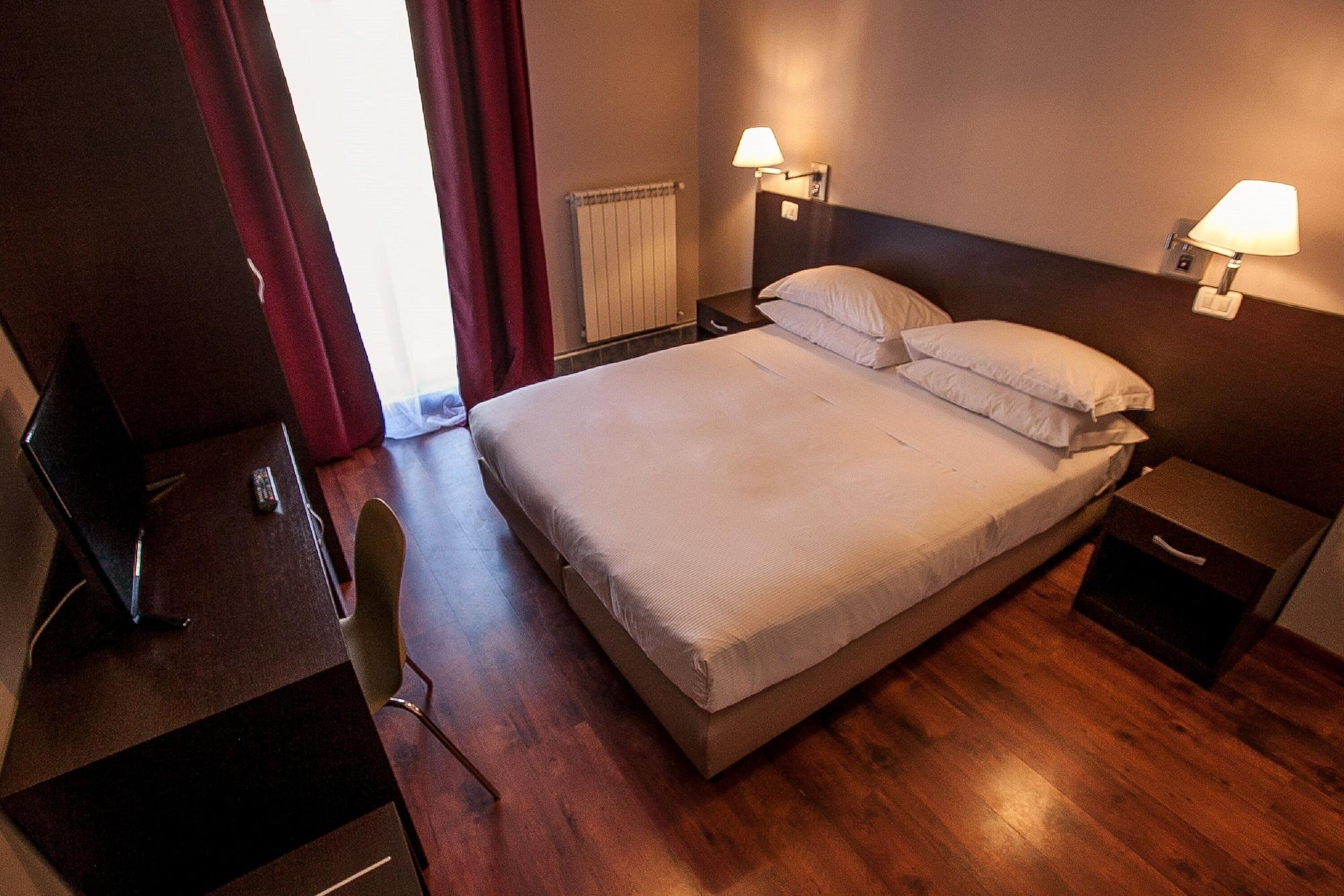 Hotel Di Porta Romana Милан Экстерьер фото