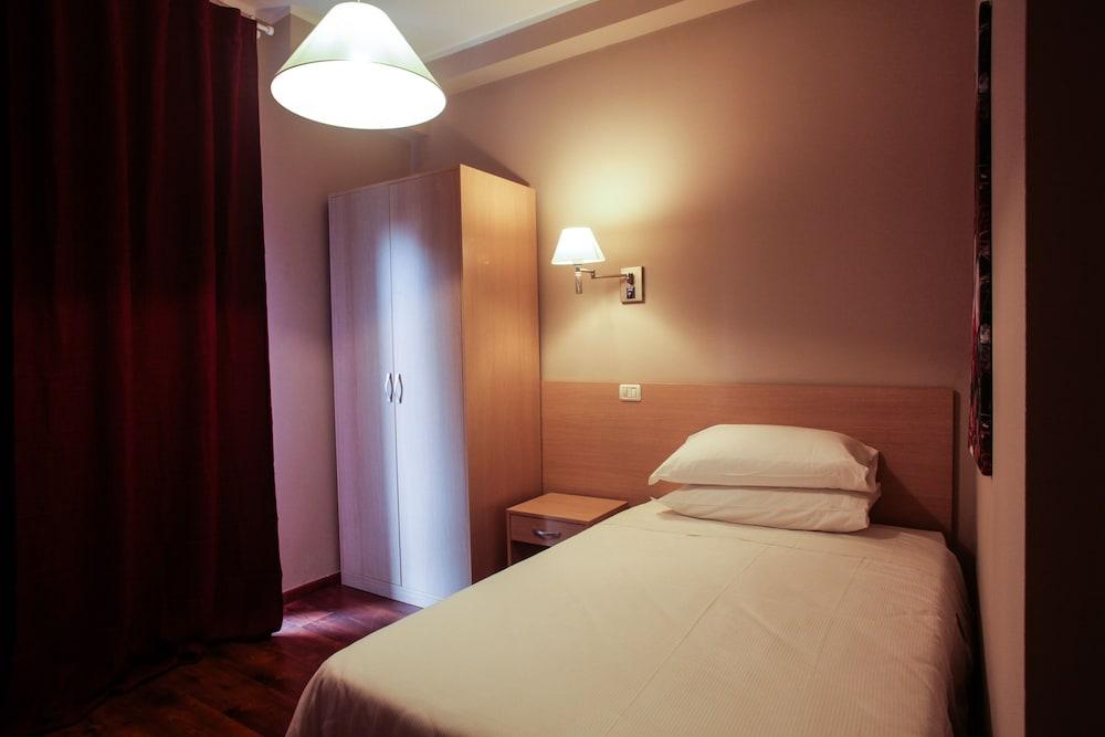 Hotel Di Porta Romana Милан Экстерьер фото